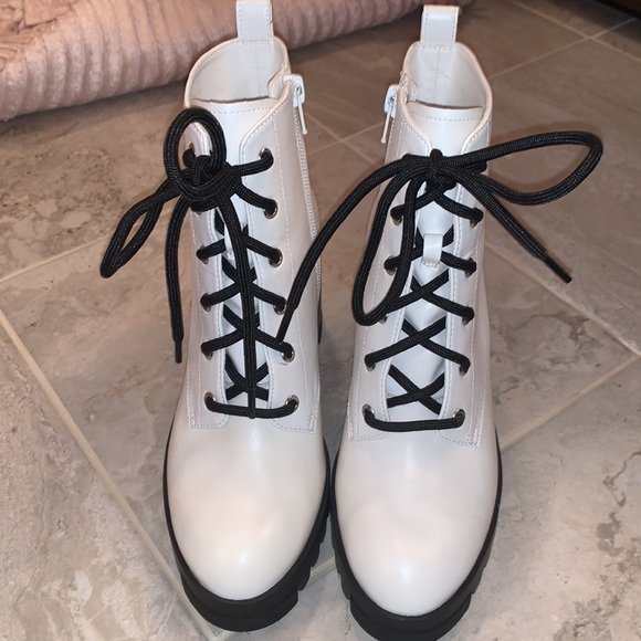 BP White Combat Boots - Picture 4 of 5